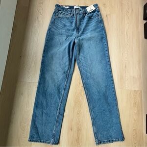 Universal Thread Vintage Straight High Rise Denim